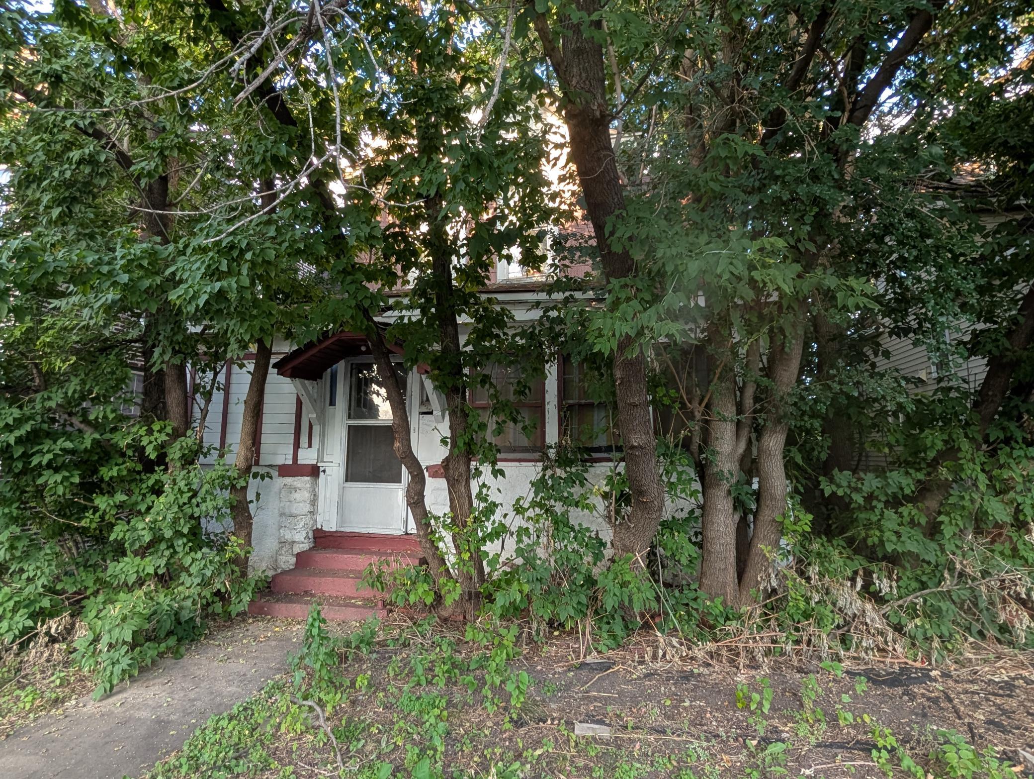 3321 Hennepin Avenue Property Photo 1