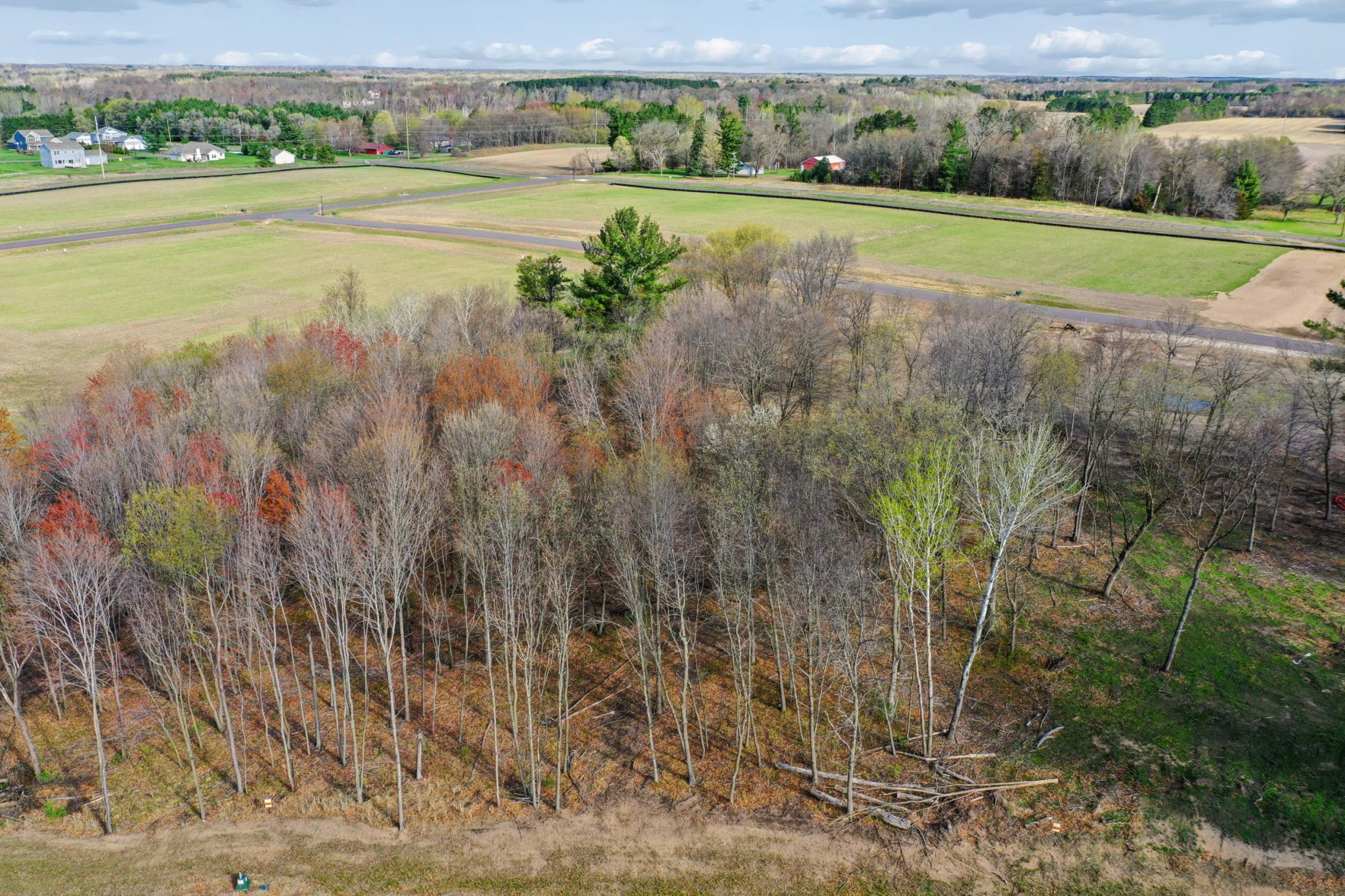 528x 389th Trail Property Photo 15