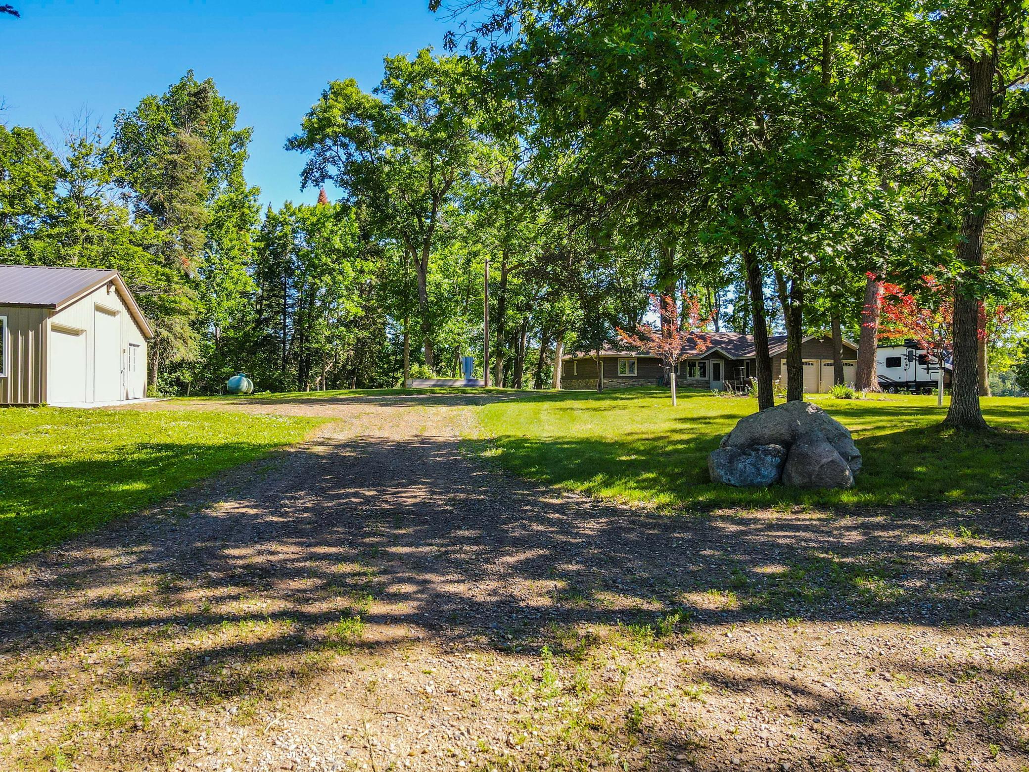 11100 Fisher Lane Property Photo 4