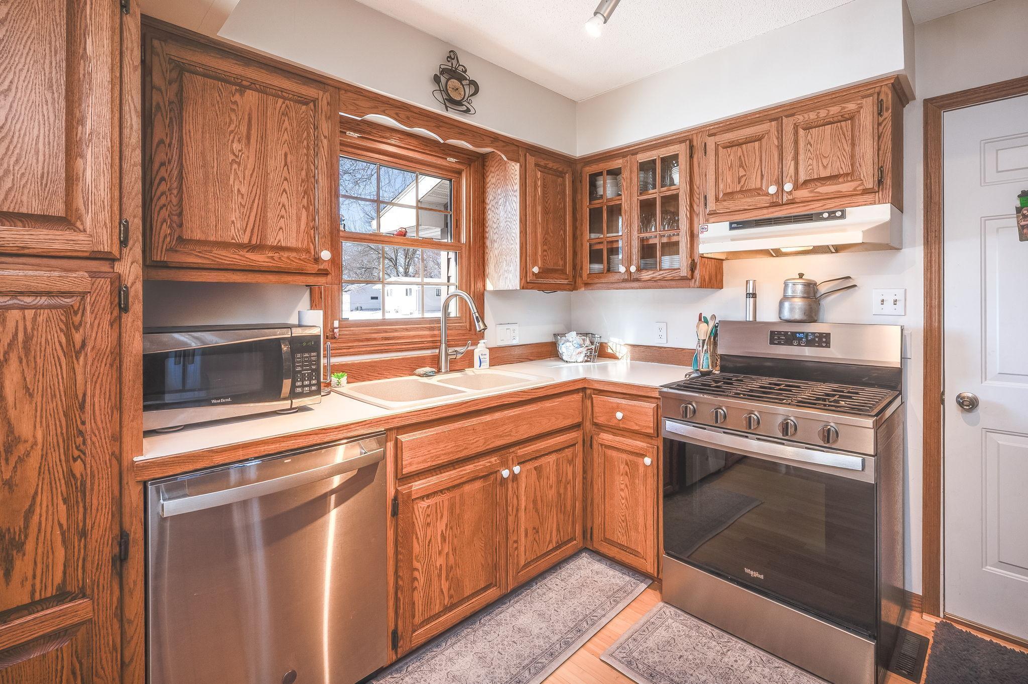 103 E Interlaken Road Property Photo 3