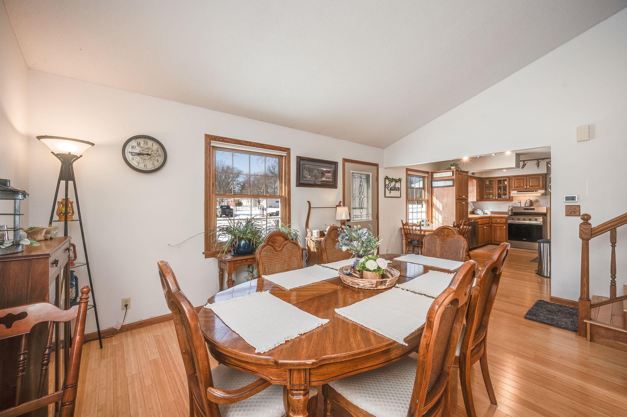 103 E Interlaken Road Property Photo 7