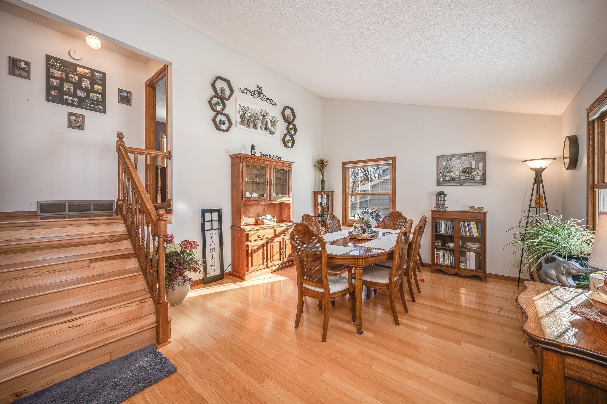 103 E Interlaken Road Property Photo 8