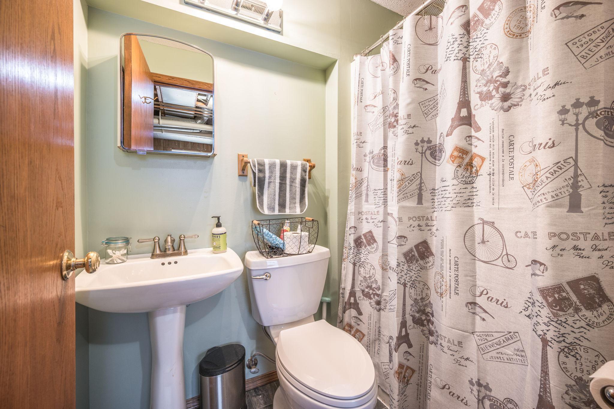 103 E Interlaken Road Property Photo 23