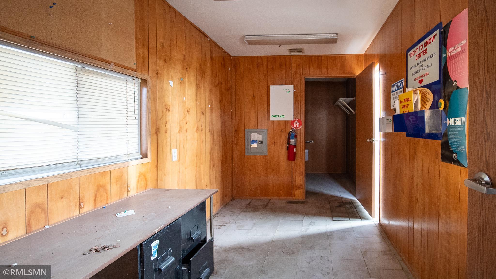 1130 State Avenue Nw Property Photo 6