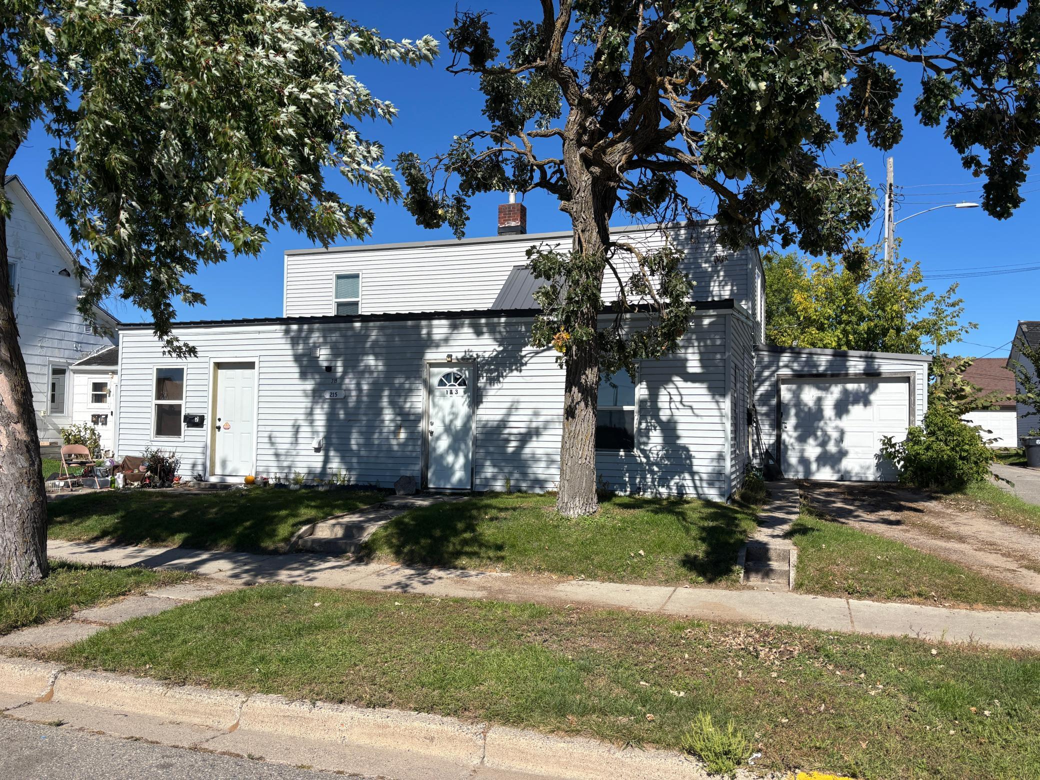 215 9th Street NW Property Photo 1