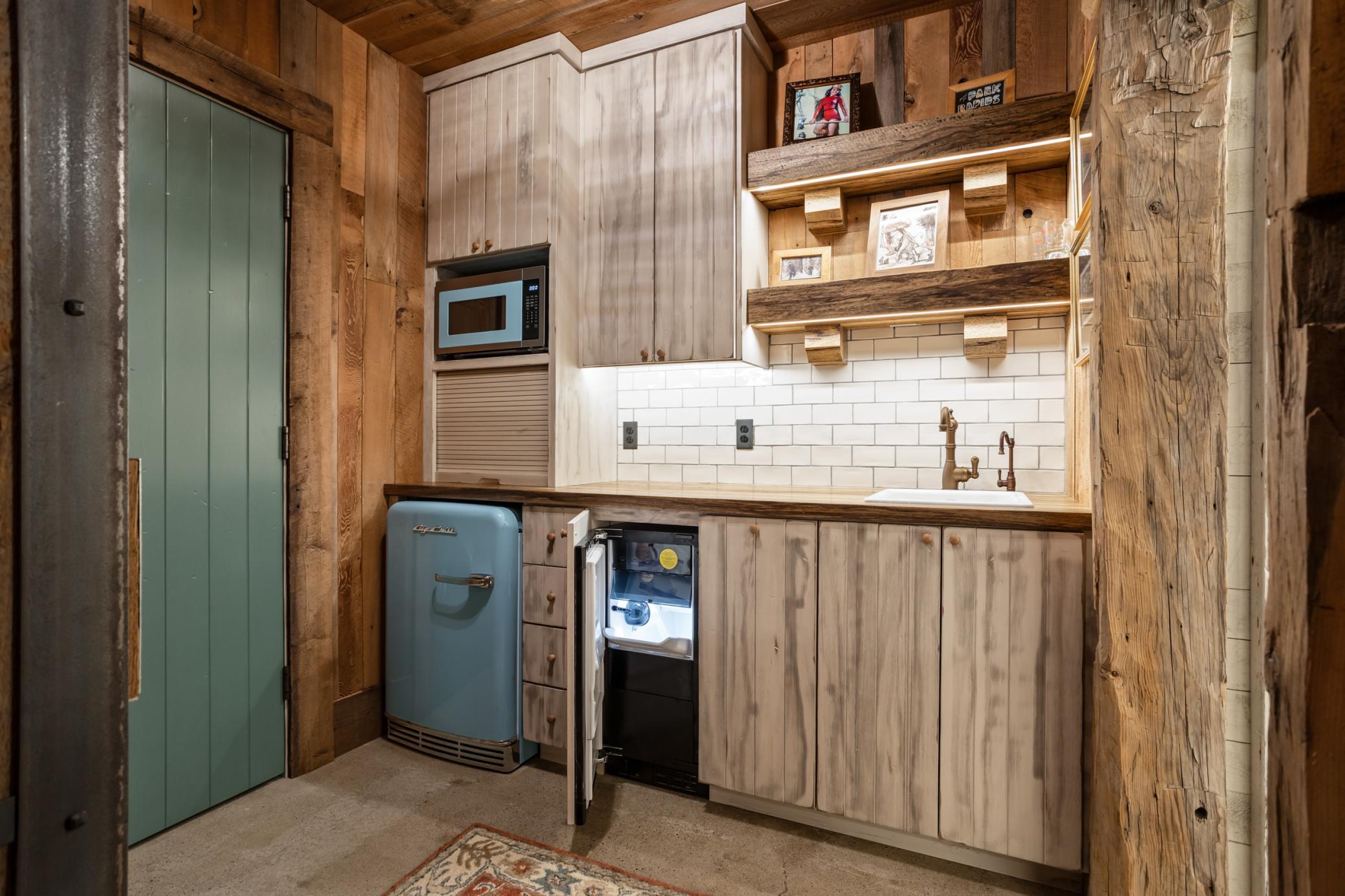 47023 Black Bear Beach Road Property Photo 70