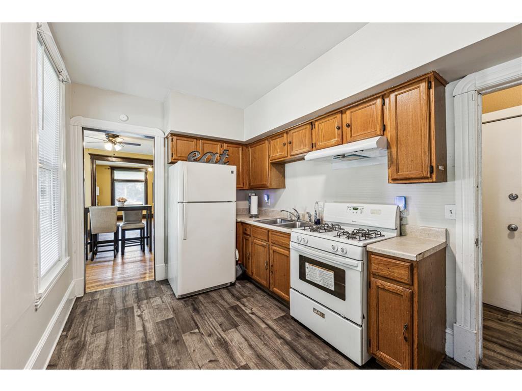 2827 Lyndale Avenue N Property Photo 8