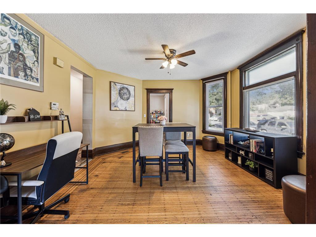2827 Lyndale Avenue N Property Photo 10