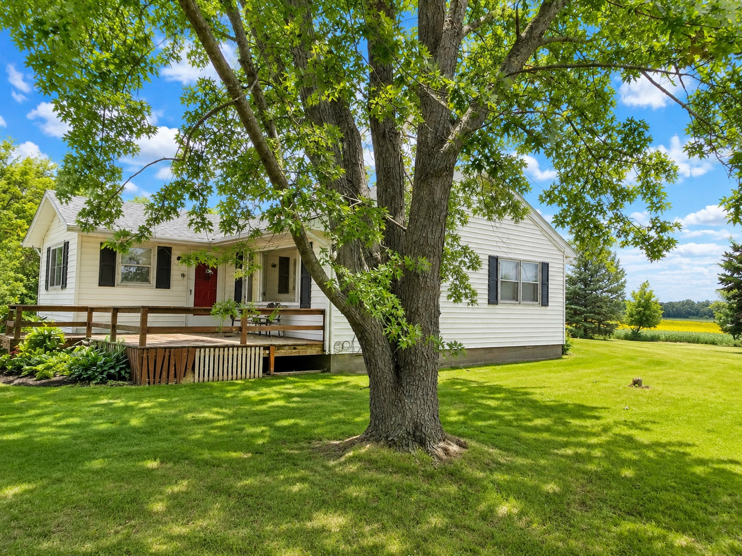 27142 County Highway 73 Property Photo 1