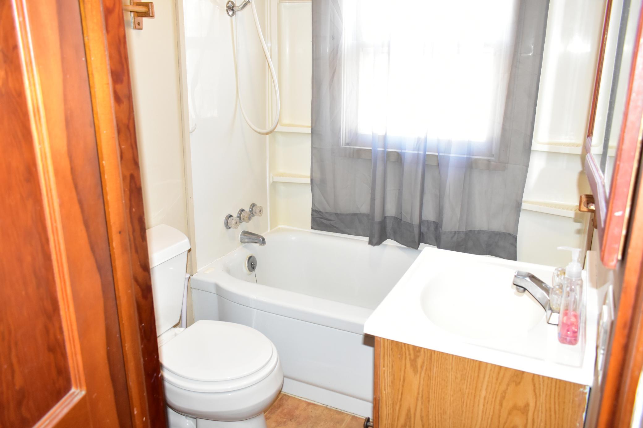 1404 2nd Avenue N Property Photo 16