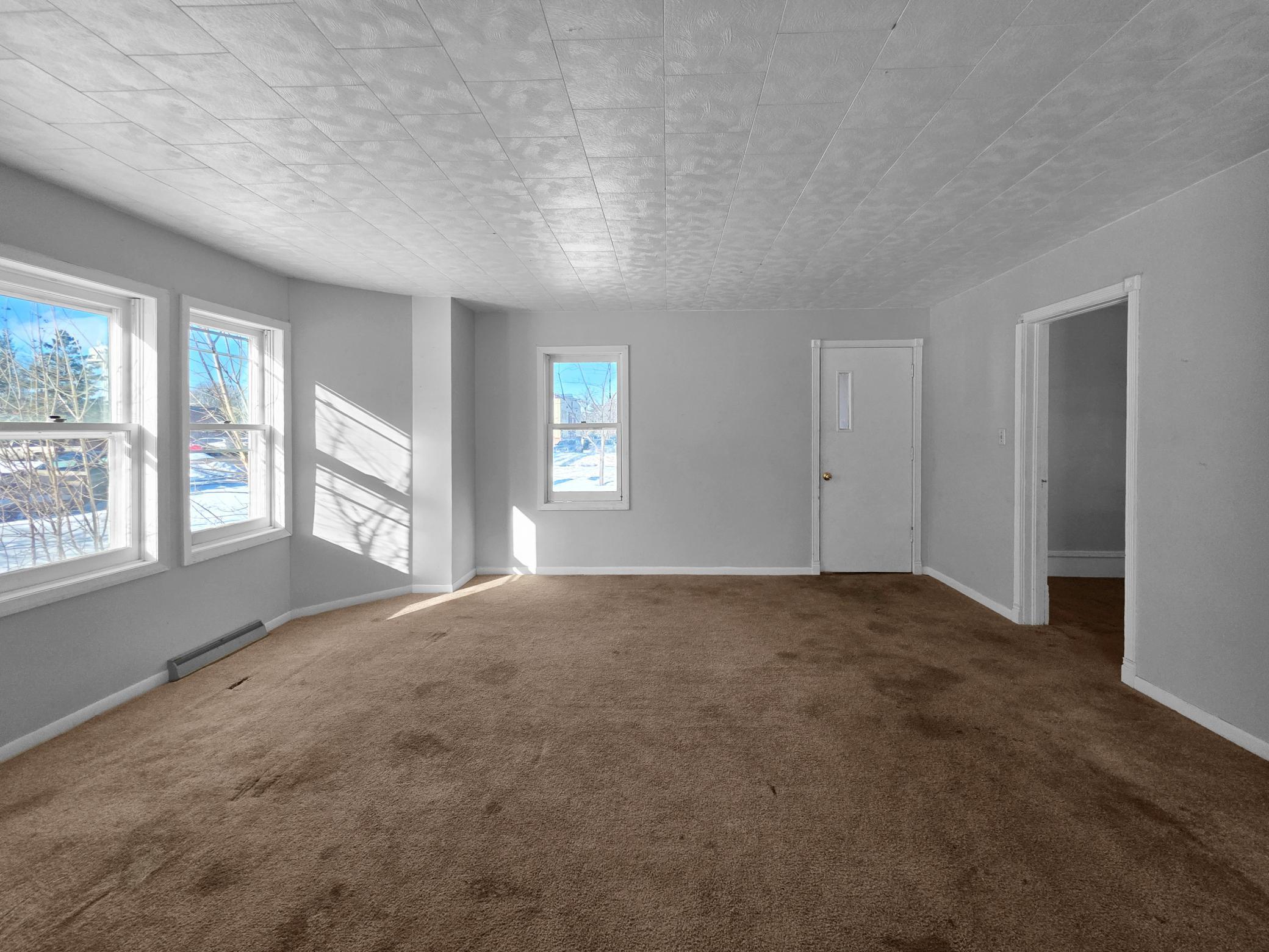 126 Tousley Avenue N Property Photo 10