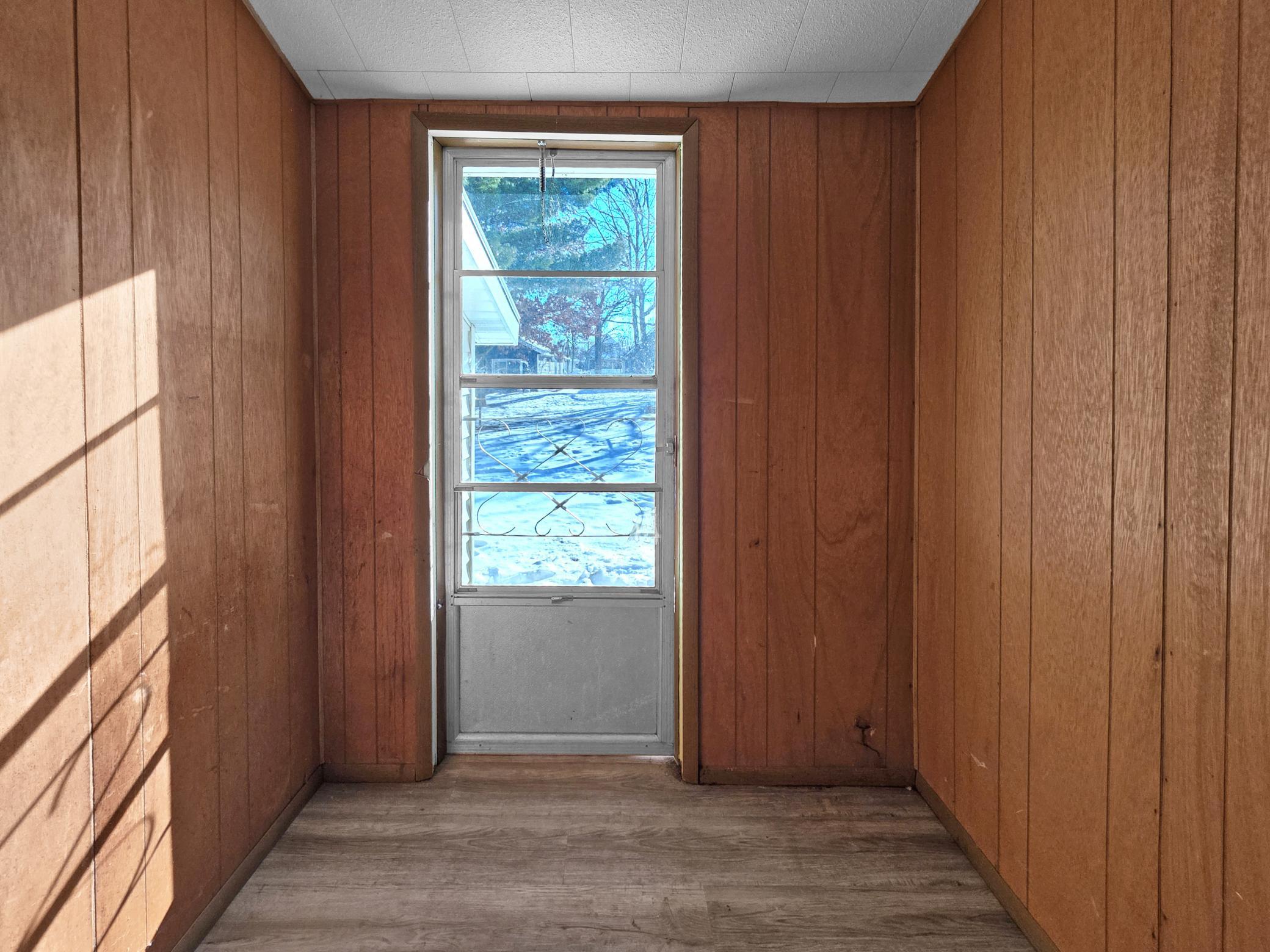 126 Tousley Avenue N Property Photo 18