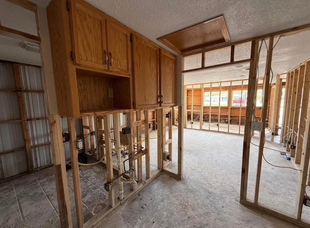 410 Springfield Parkway Property Photo 7