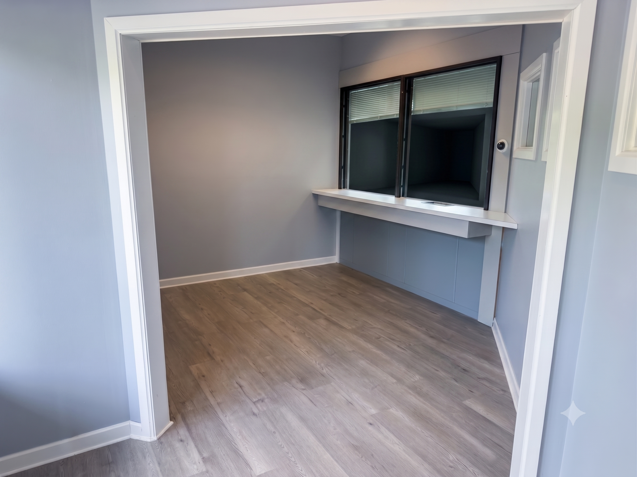 610 Professional Drive Property Photo 3