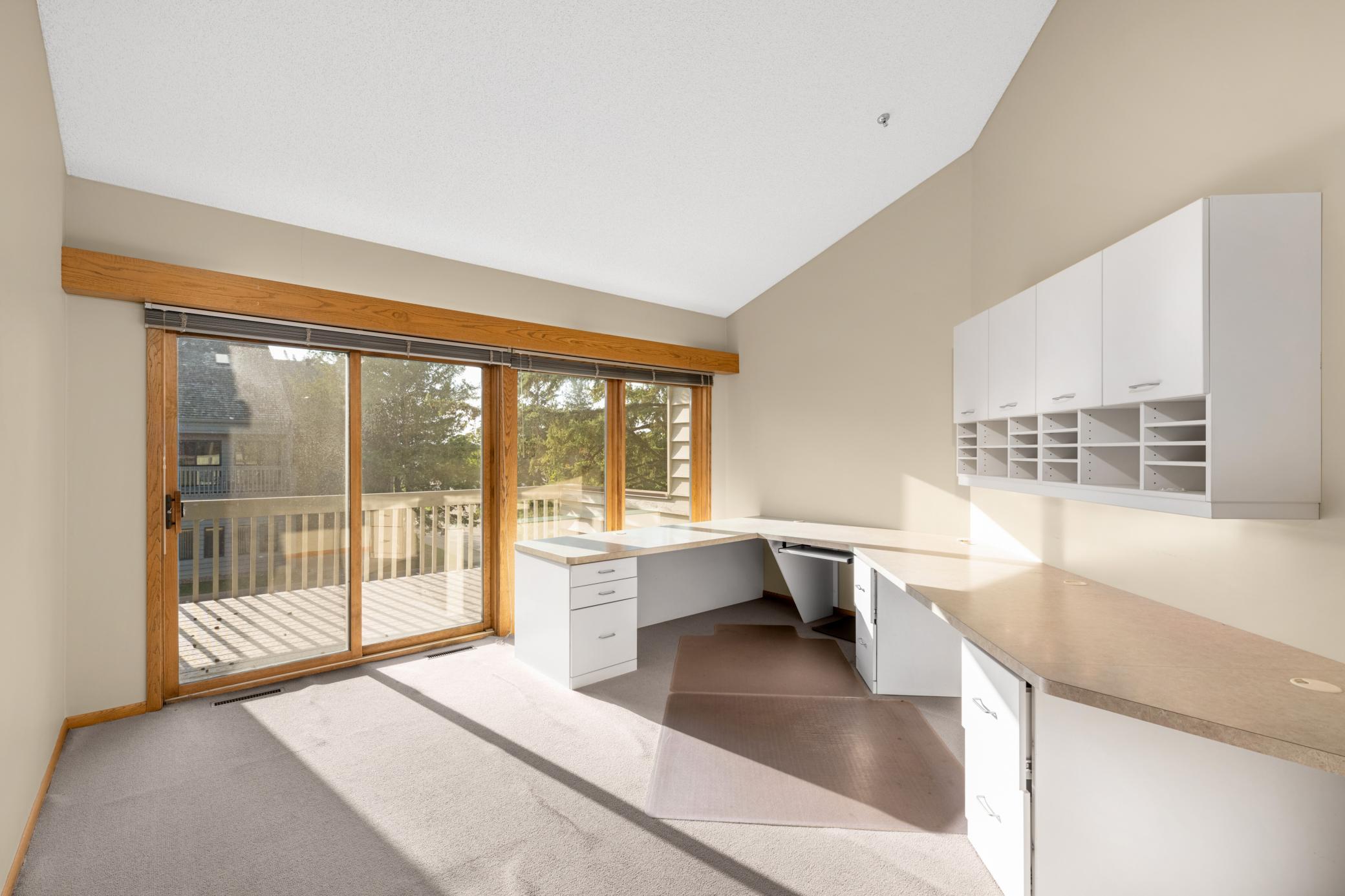7815 Telegraph Road Property Photo 18