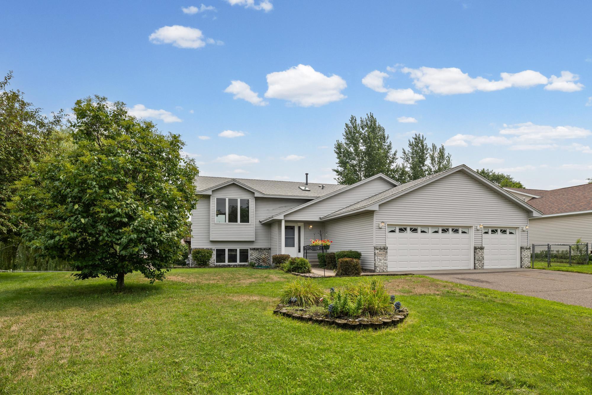 14421 Tungsten Way Nw Property Photo 3