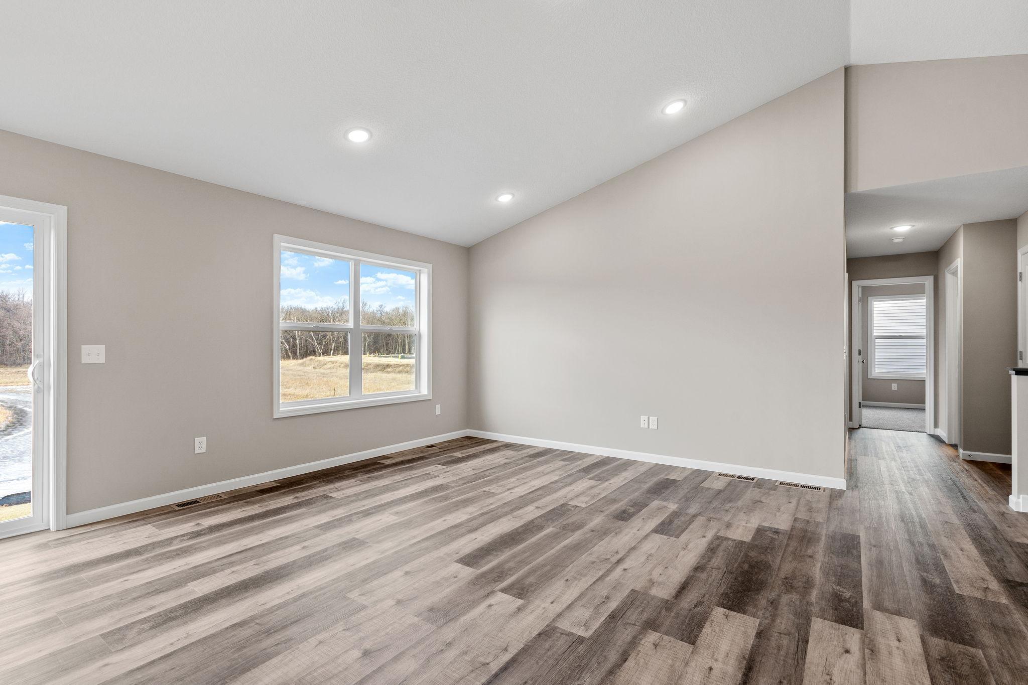 4720 5th Street Ne Property Photo 4