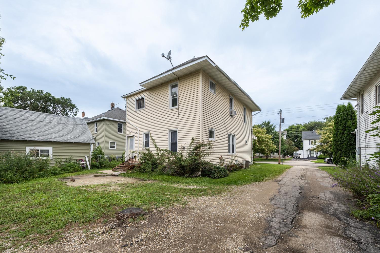 926 2nd Street Nw Property Photo 19