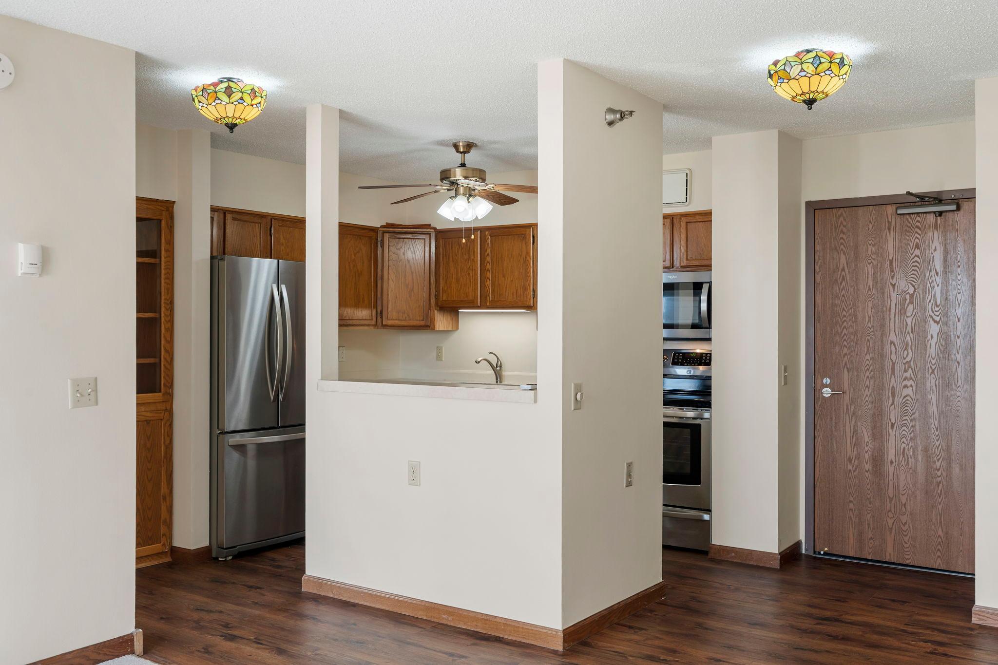 7600 Golden Valley Road 1004 Property Photo 7