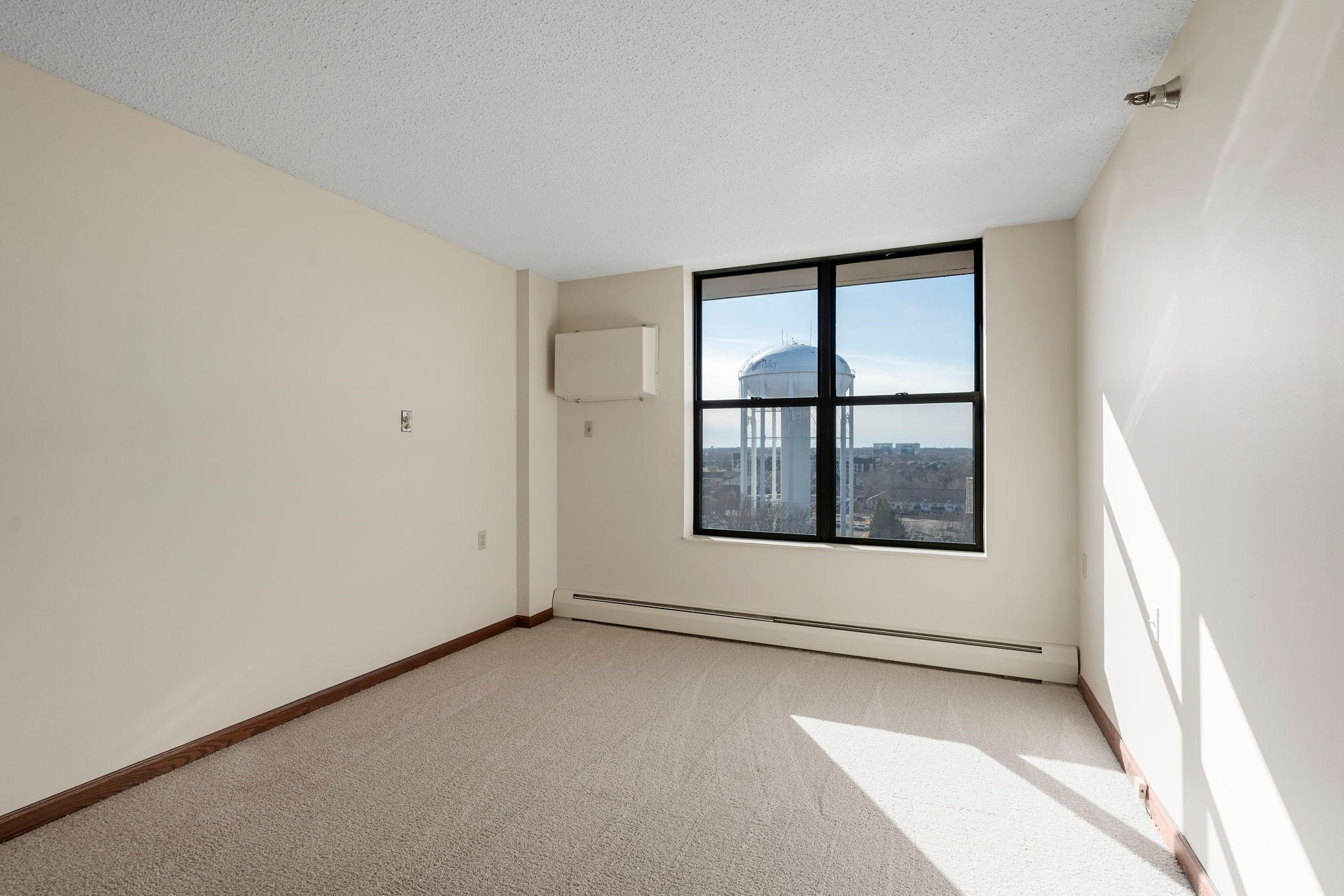 7600 Golden Valley Road 1004 Property Photo 16