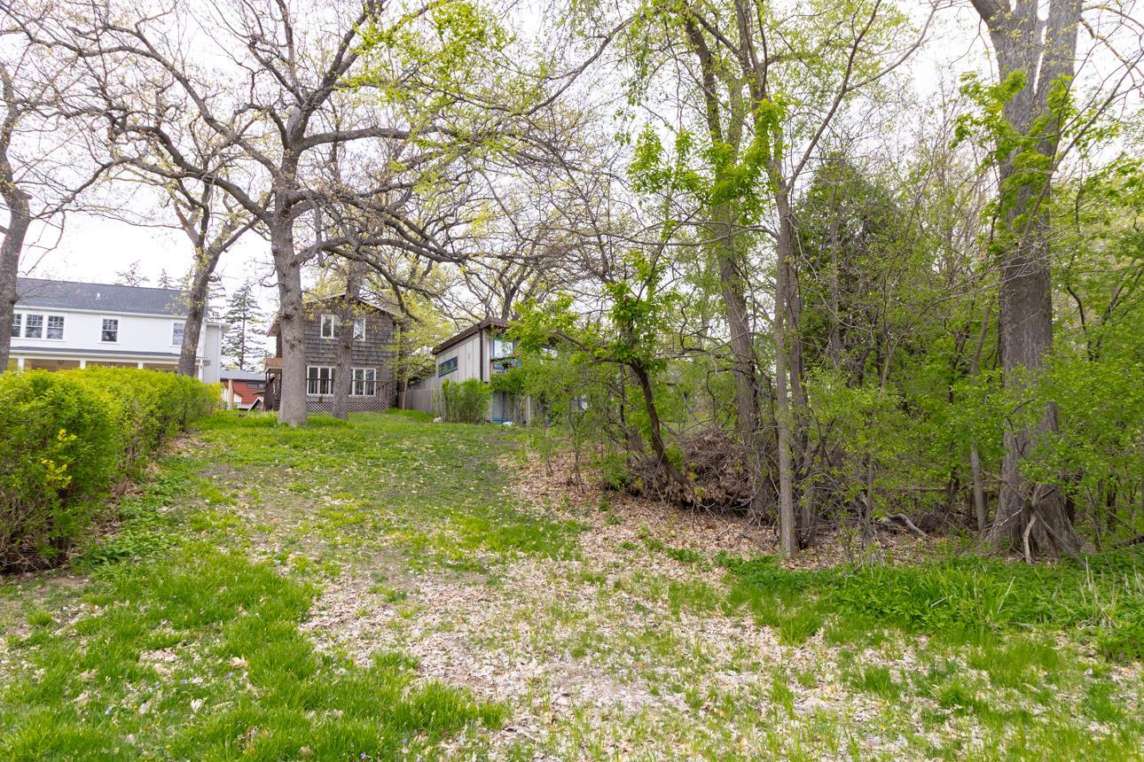 2036 Cedar Lake Parkway Property Photo 5