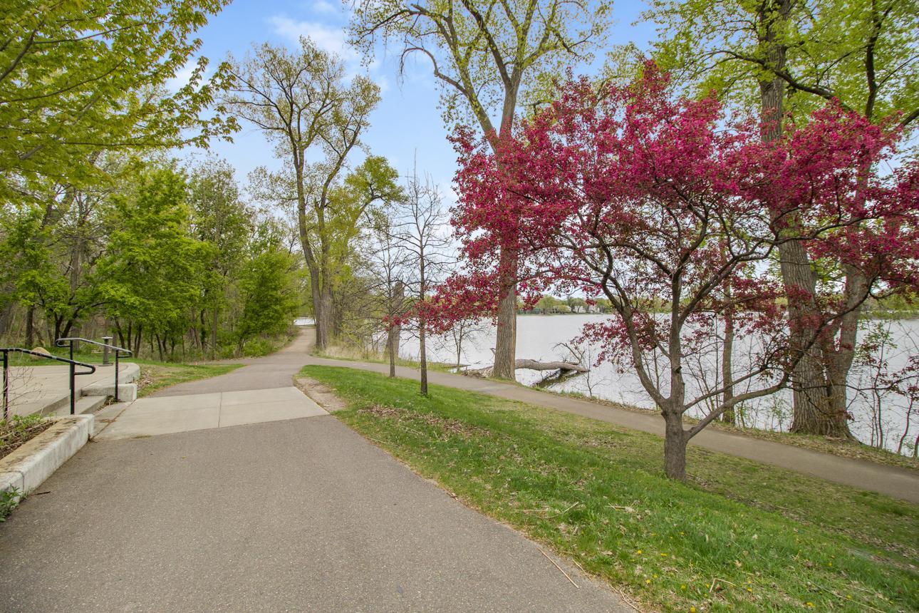 2036 Cedar Lake Parkway Property Photo 26