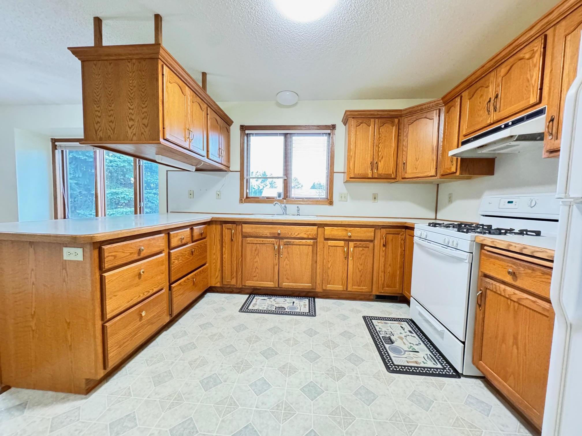 608 Forest View Avenue Property Photo 2