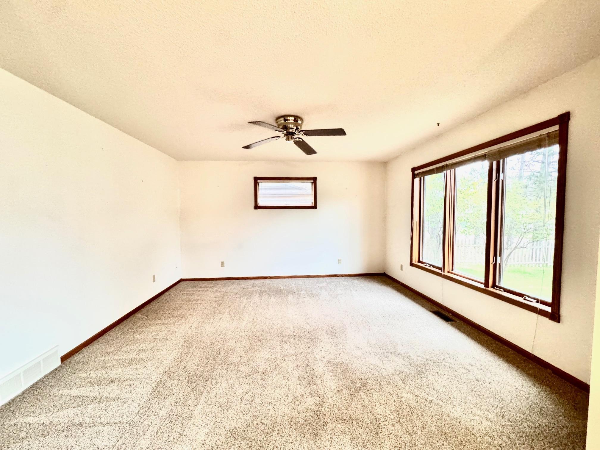 608 Forest View Avenue Property Photo 8