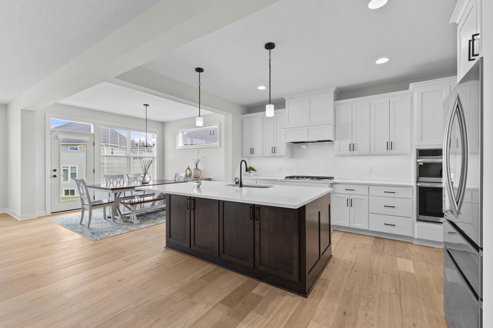 10122 Shadyview Lane N Property Photo 14