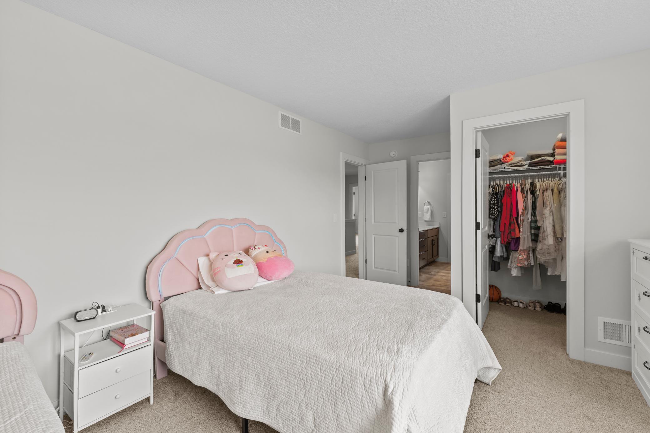 10122 Shadyview Lane N Property Photo 32