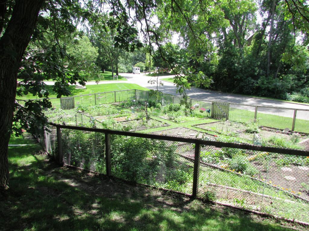 7510 Cahill Road 303b Property Photo 18
