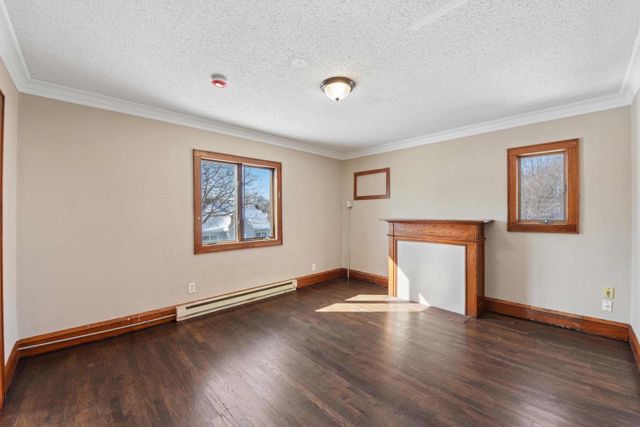 1237 5th Street E Property Photo 7