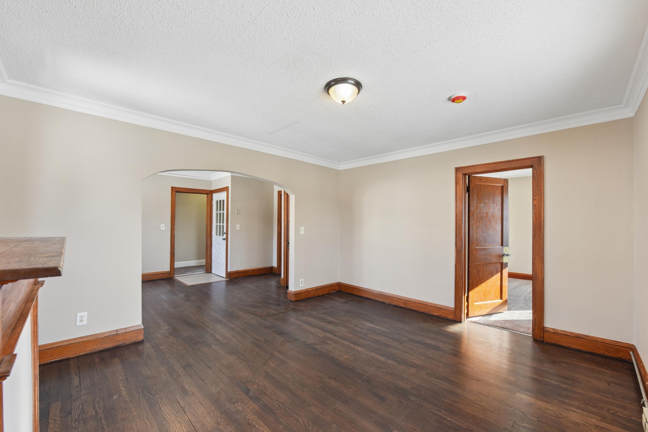 1237 5th Street E Property Photo 9