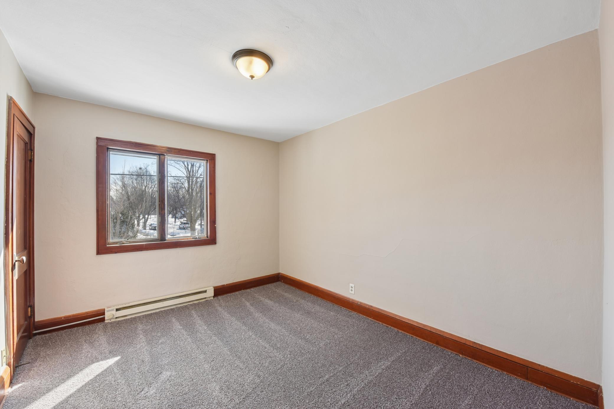 1237 5th Street E Property Photo 14