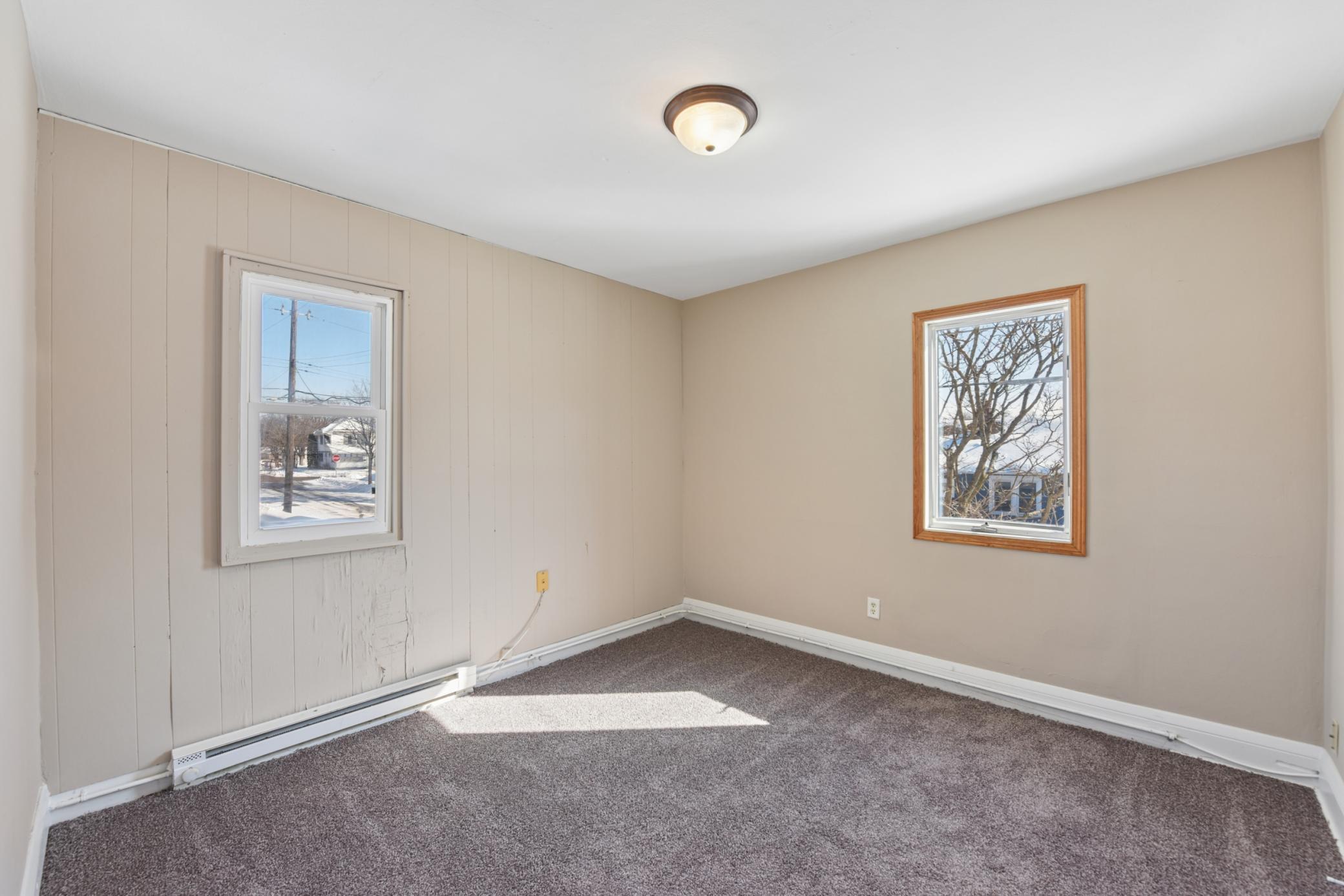 1237 5th Street E Property Photo 15