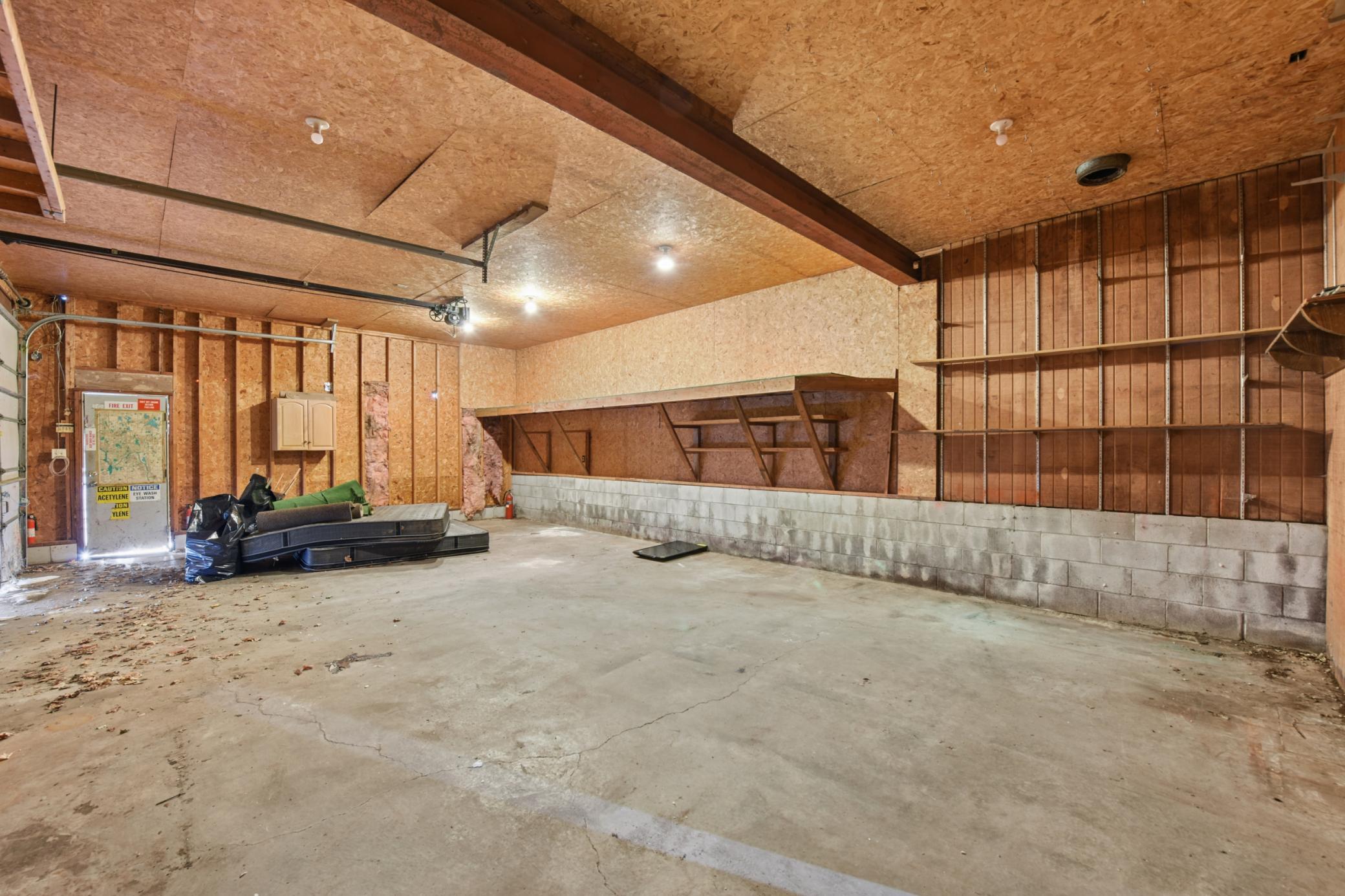 1237 5th Street E Property Photo 20