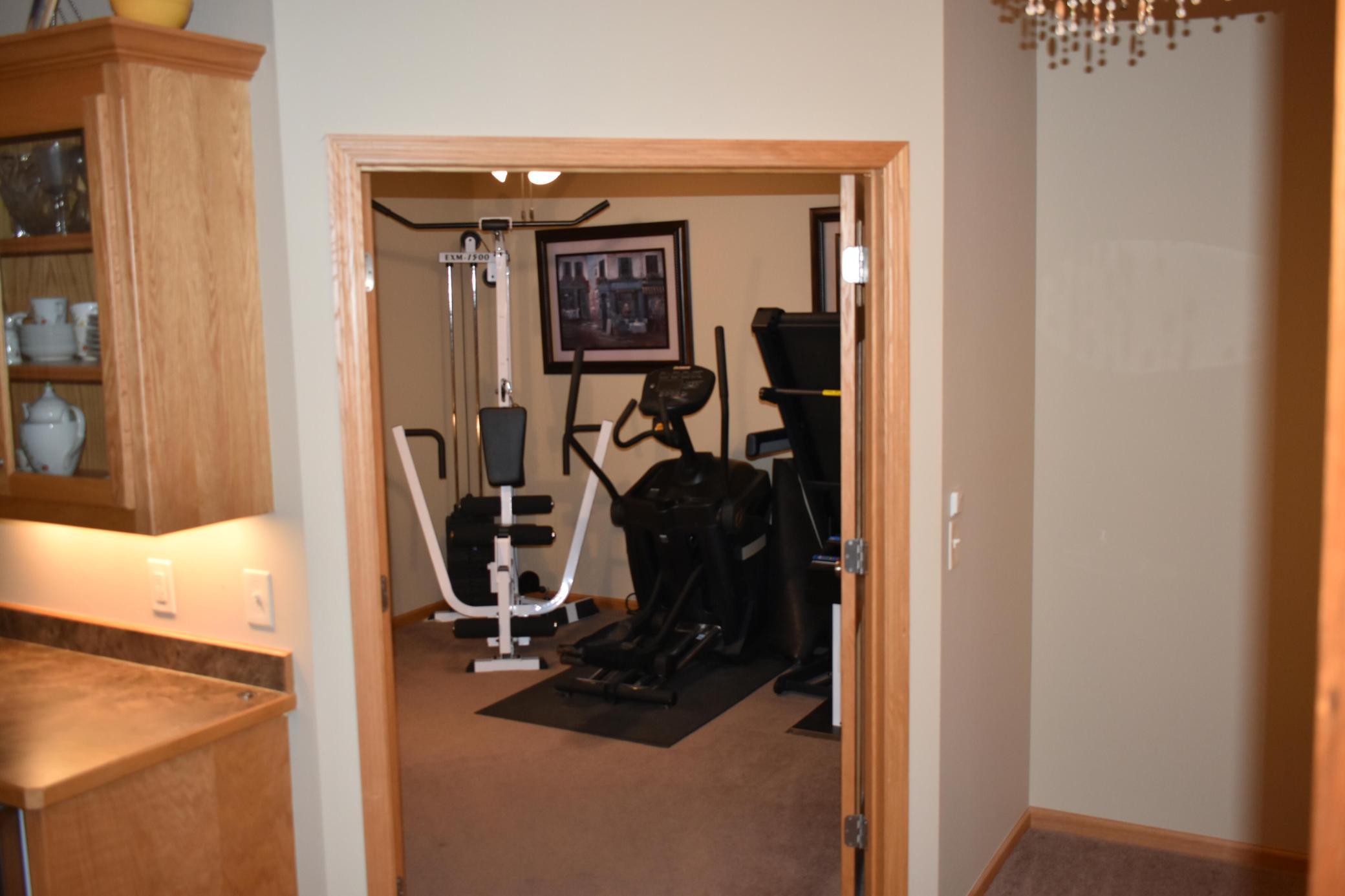 10726 Lyndale Bluffs Trail Property Photo 28