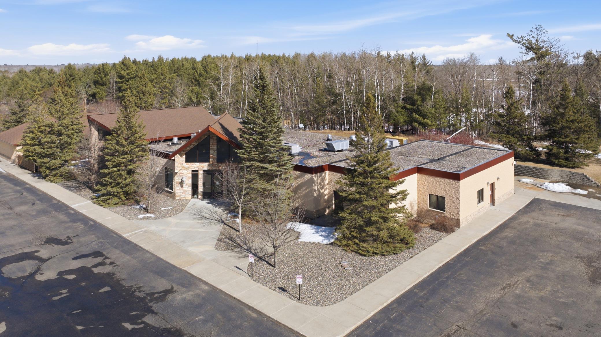 16730 Us 2 Property Photo 4