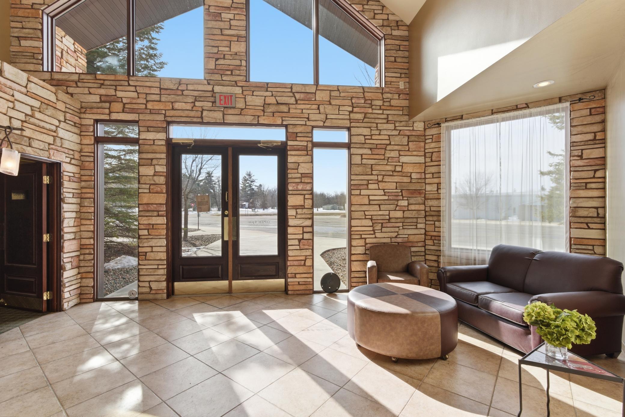 16730 Us 2 Property Photo 16