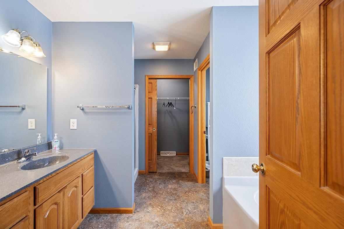 W1660 Maplewood Lane Property Photo 16