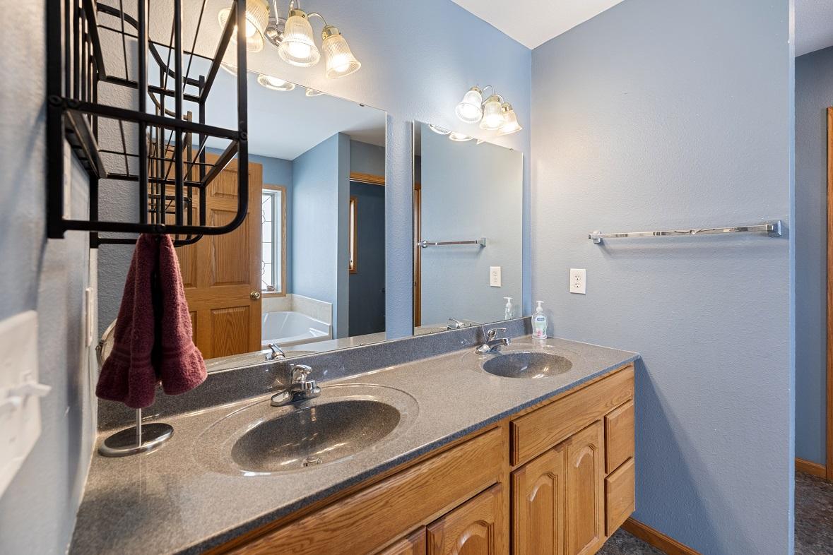 W1660 Maplewood Lane Property Photo 17