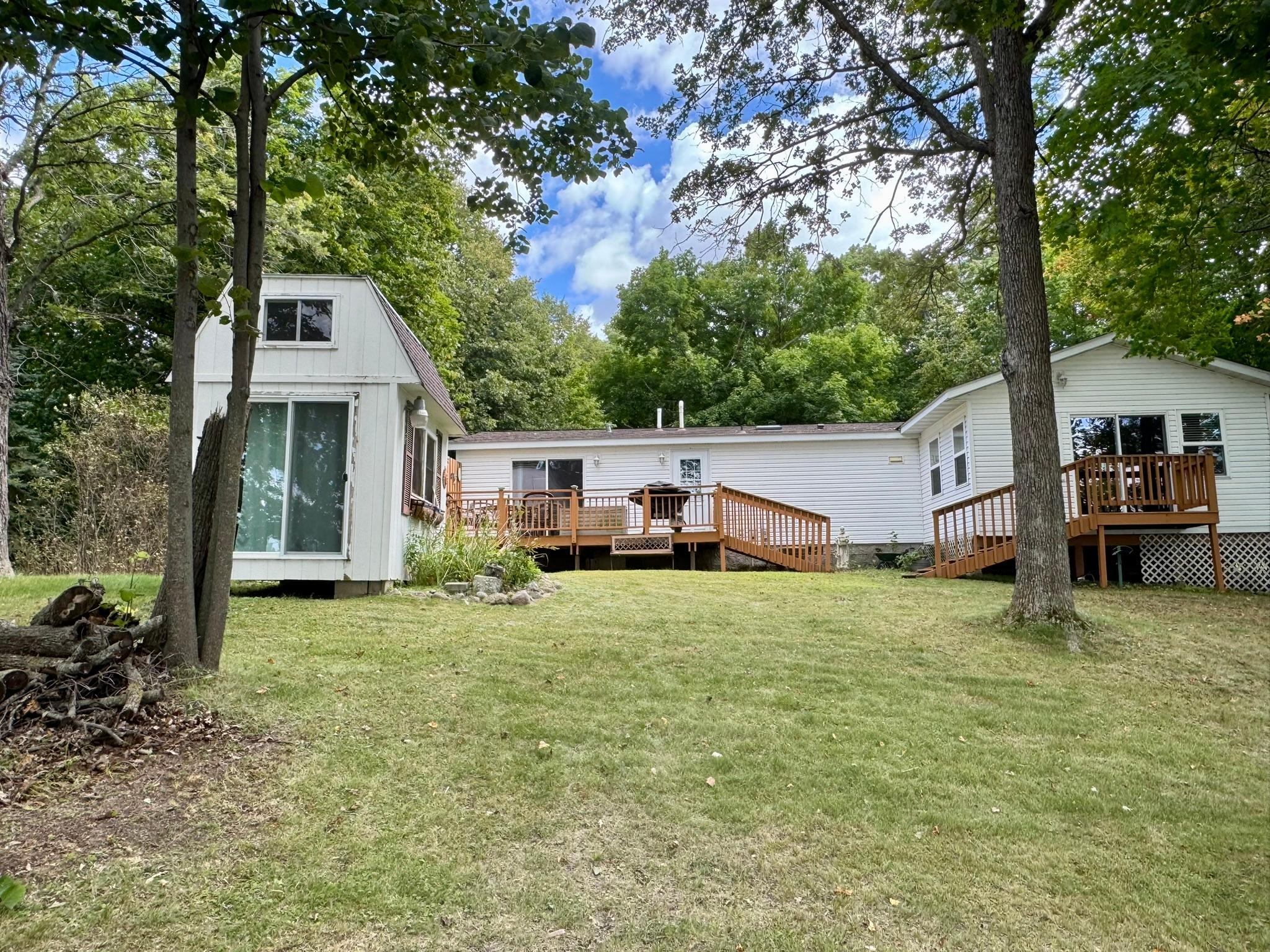 14196 E Fox Lake Road Property Photo 2