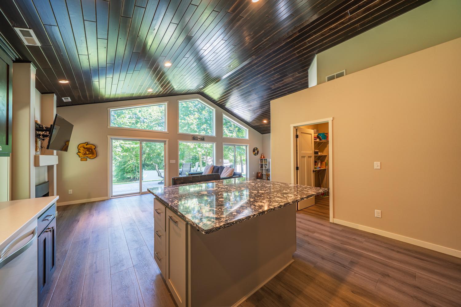 25379 Deerpath Loop Property Photo 16