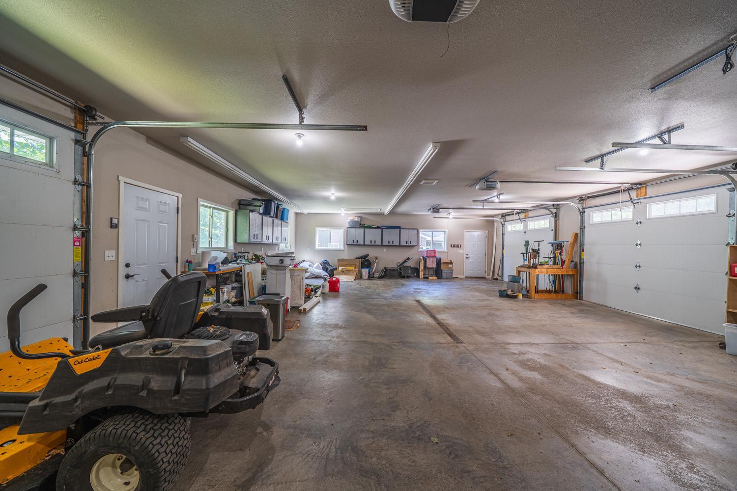 25379 Deerpath Loop Property Photo 20