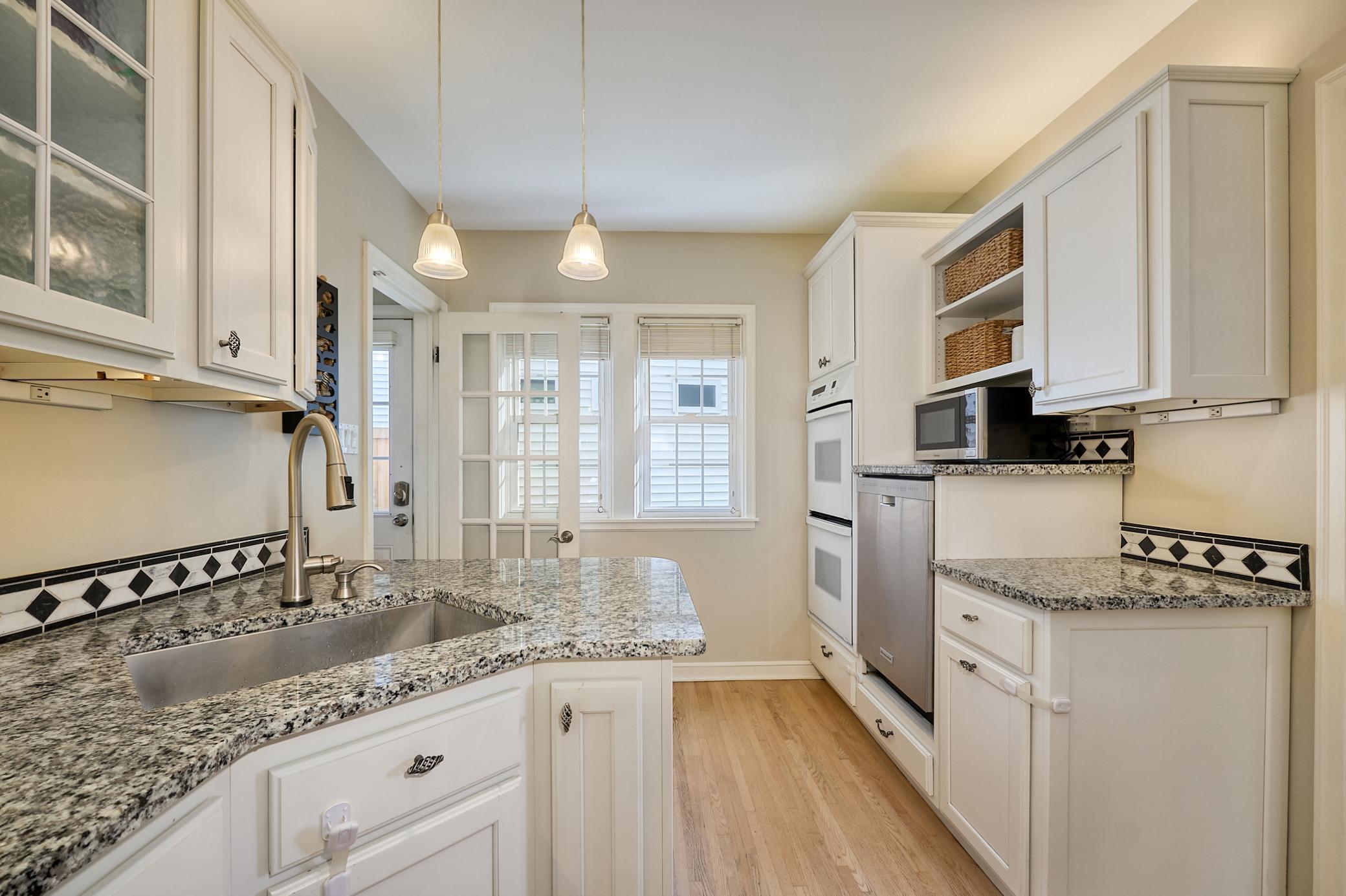 2242 Wilson Street Ne Property Photo 10
