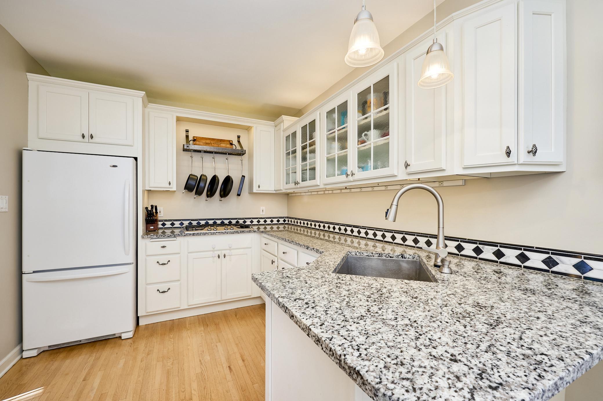 2242 Wilson Street Ne Property Photo 12