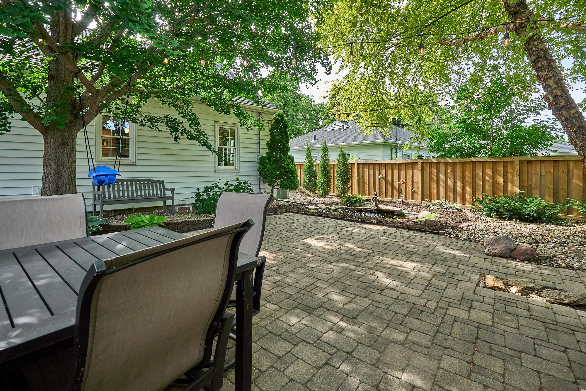 2242 Wilson Street Ne Property Photo 40