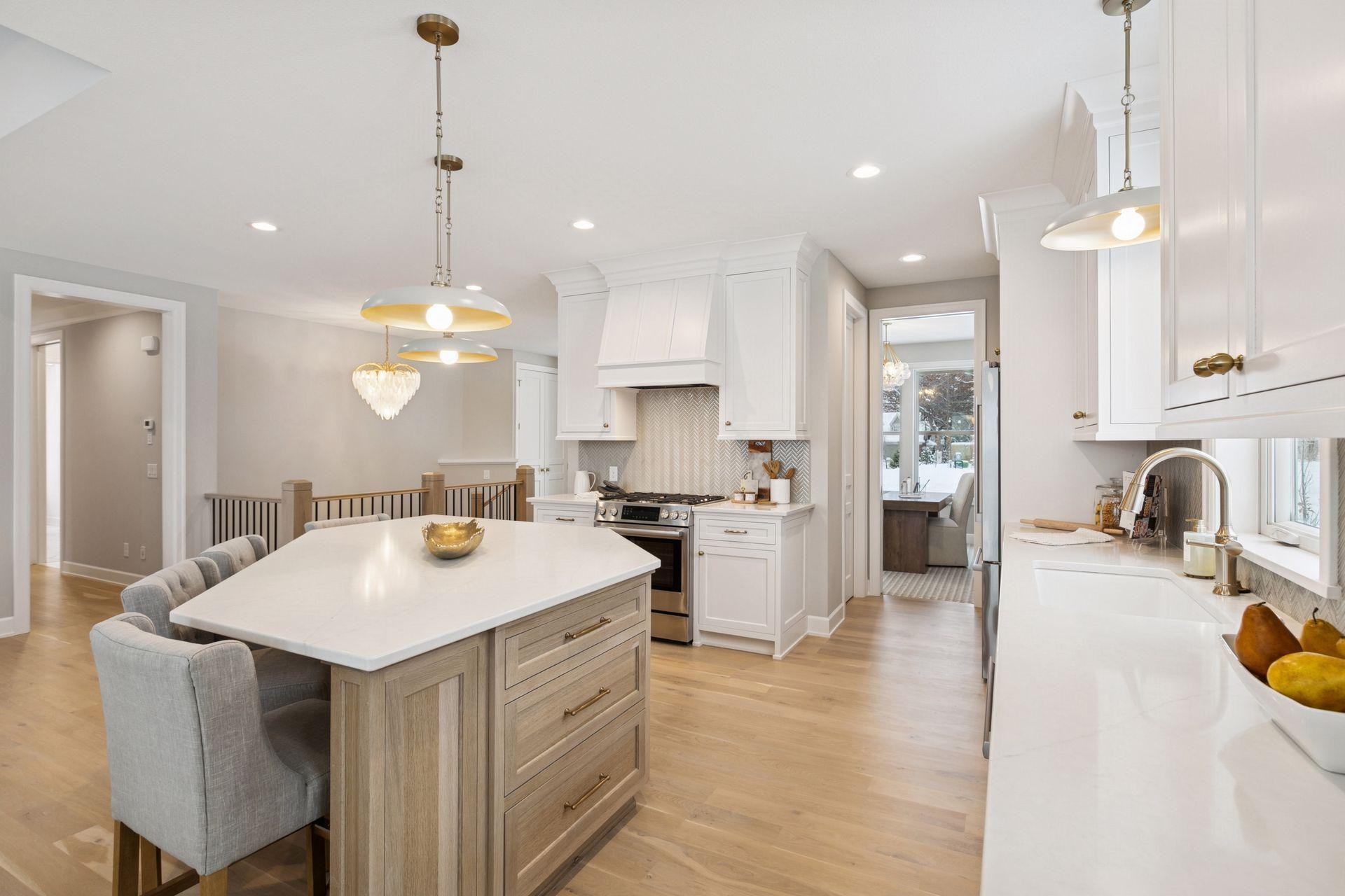 599 Harbor Court Property Photo 4