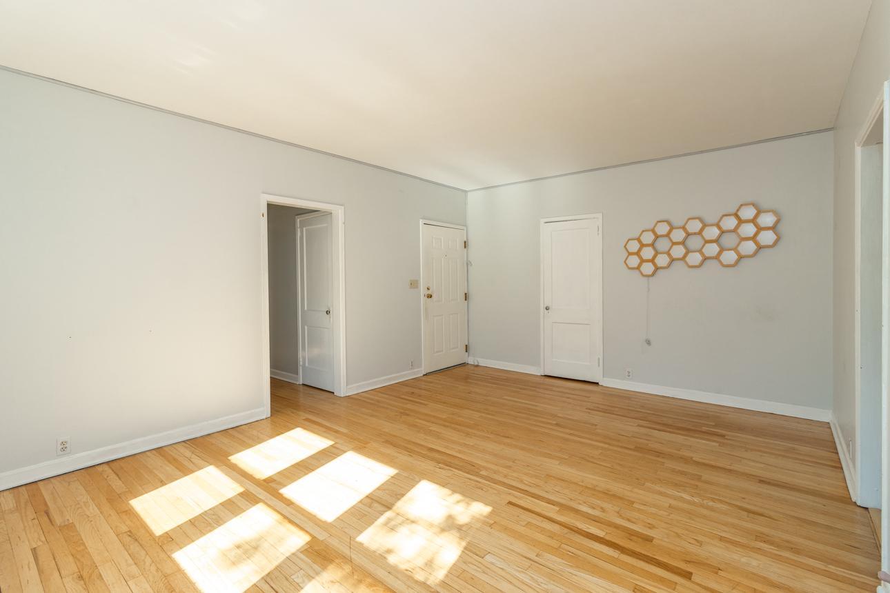 3128 W Bde Maka Ska Boulevard 415 Property Photo 5