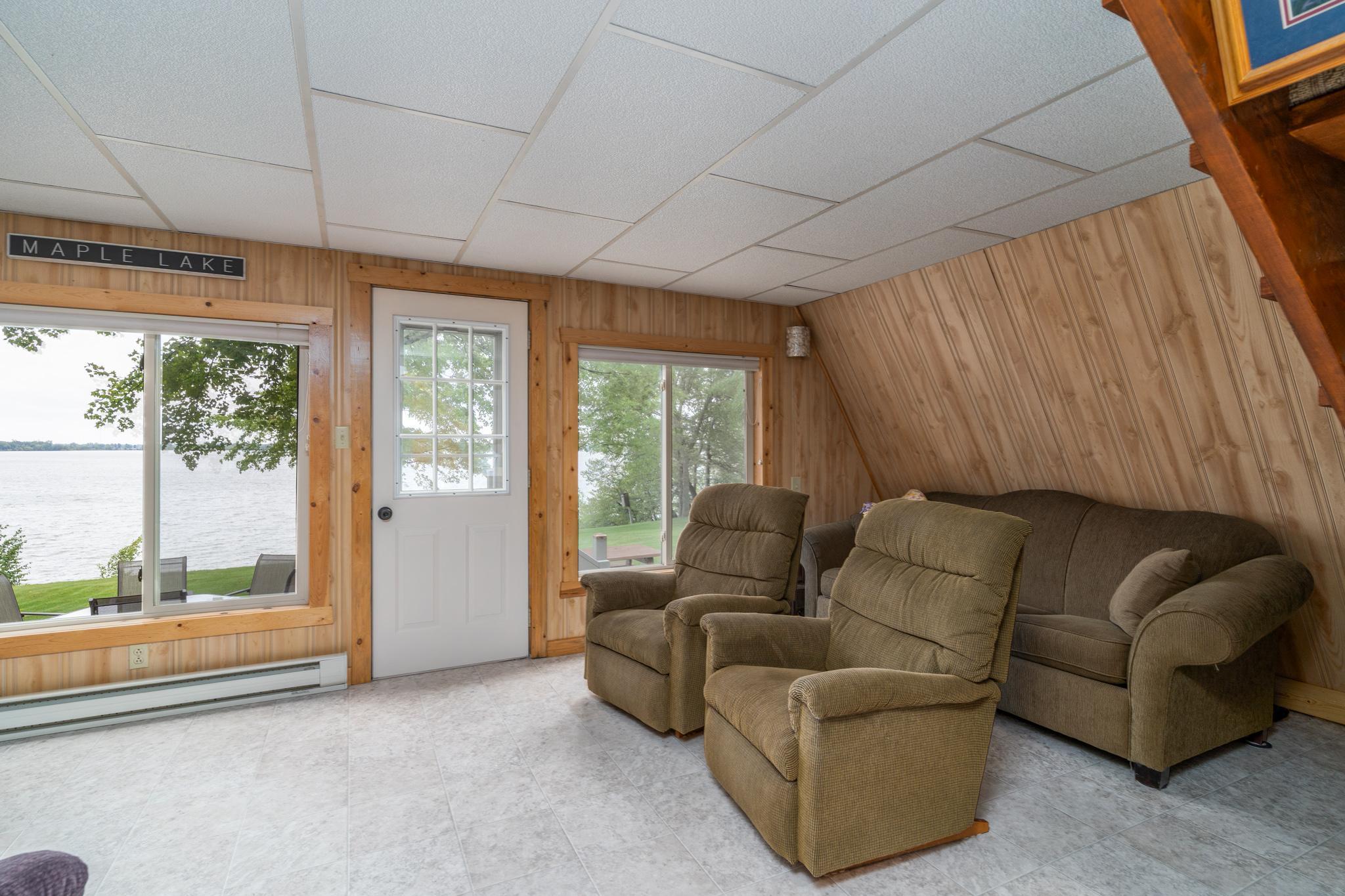 15710 N Trinity Point Road Se Property Photo 2